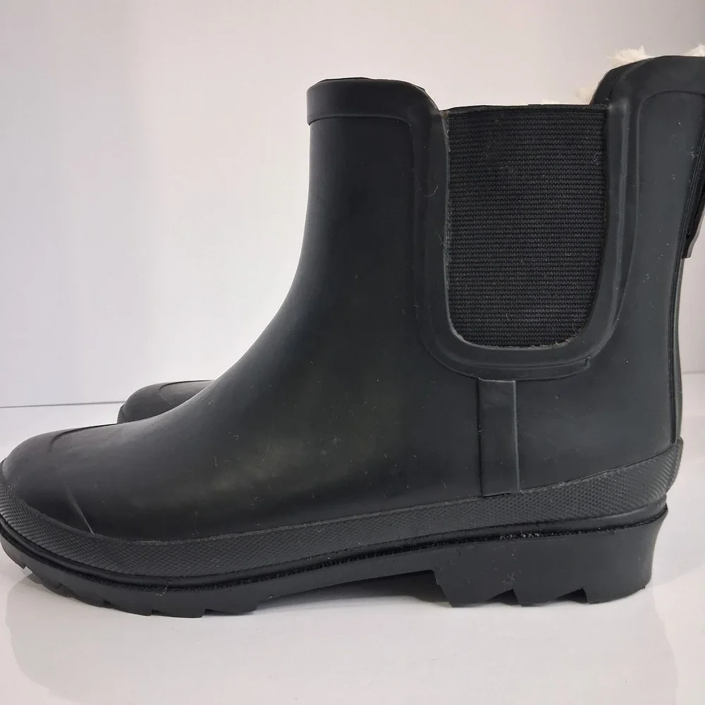 J.Crew Matte Black Rubber Chelsea Rain Boots Faux Shearling Lined Ankle BD333 7